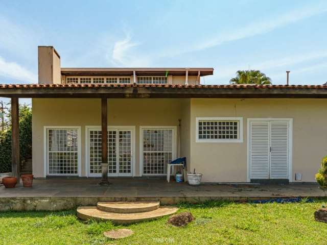 Aconchegante casa tipo para venda com 4 quartos, 288m²