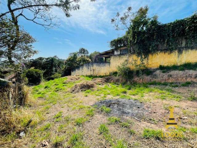 Terreno à venda, lote de 500 m, situado em bairro tranquilo e de fácil acesso.