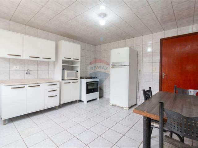 Sobrado a venda 173m², 4 quartos, 2 banheiros, 3 vagas de garagem, Jardim Menino Deus-Quatro Barras/PR