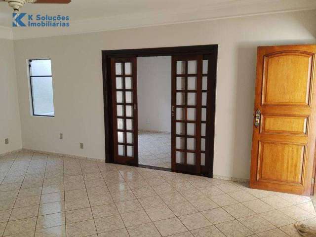 Casa com 3 dormitórios à venda, 191 m² por R$ 590.000,00 - Vila Industrial - Bauru/SP