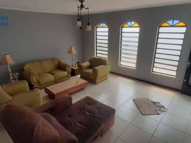 Casa com 3 dormitórios à venda, 228 m² por R$ 850.000,00 - Jardim América - Bauru/SP