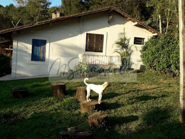 Chácara à venda no bairro Potuverá - Itapecerica da Serra/SP