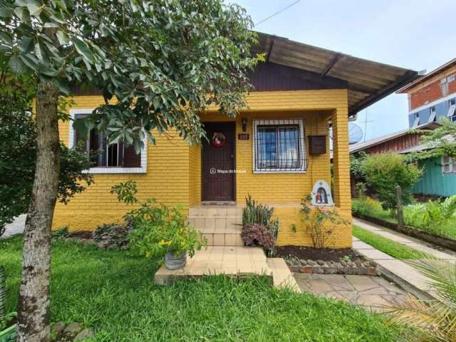 Casa com 3 quartos à venda na Almirante Barroso, 308, Centro, Canela por R$ 750.000