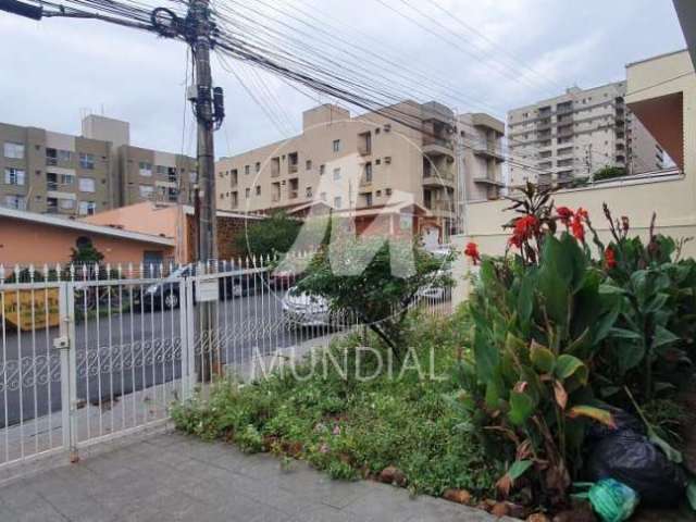 Casa (térrea na rua) 3 dormitórios, cozinha planejada