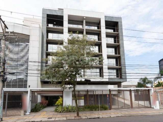 Sala comercial para locação no bairro Praia de Belas, com aproximadamente 37m² de área privativa, piso cerâmico, 01 lavabo, 01 vaga de estacionamento rotativa para 01 carro. Prédio novo com portaria 1