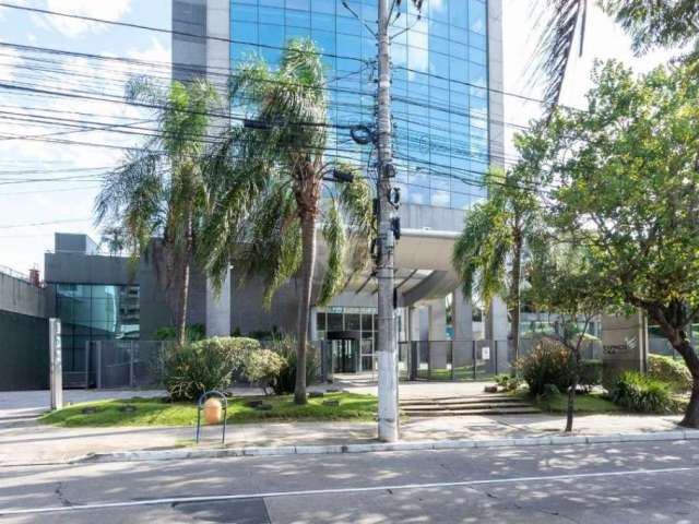 CONJUNTO COMERCIAL | PRÉDIO AUTO PADRÃO | DOM PEDRO II&lt;BR&gt;&lt;BR&gt;Excelente Conjunto comercial com 212 m², Prédio com  premiações, condomínio com infraestrutura completa e incrível (condomínio