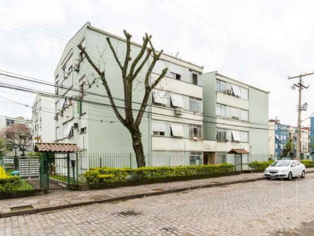 Excelente  apartamento com 3 dormitórios, living 2 ambientes, banheiro social, cozinha montada,  área de serviço. &lt;BR&gt;jardim, gradil, interfone, porteiro eletrônico.&lt;BR&gt;uma vaga de garagem