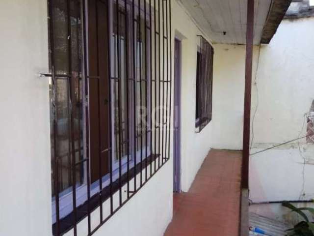 Casa 03 quartos. Bairro tristeza&lt;BR&gt;casa com 03 dormitórios, sendo 01 suíte, 01 banheiro, cozinha, sala. Garagem descoberta para 02 carros. &lt;BR&gt;tem um adendo com 03 dormitórios, 01 banheir