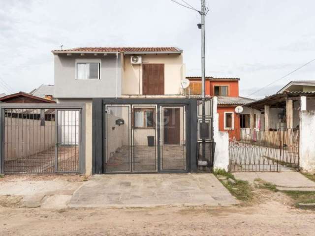 Casa residencial | Bairro Hípica | 2 vagas de garagem | Pátio | Churrasqueira | Sacada | &lt;BR&gt;&lt;BR&gt;Casa no bairro Hípica, possui 2 dormitórios sendo 1 com sacada, vaga de garagem para até 2 