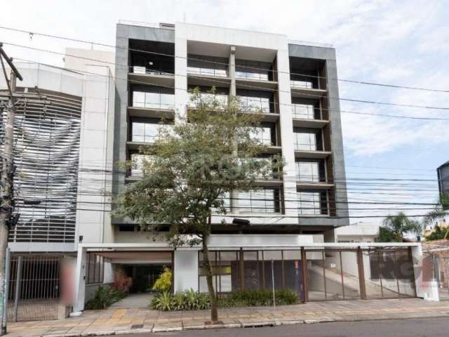 Sala comercial para locação no bairro Praia de Belas, com aproximadamente 46m² de área privativa, piso cerâmico, 01 lavabo, 01 vaga de estacionamento rotativa para 01 carro. Prédio novo com portaria 1