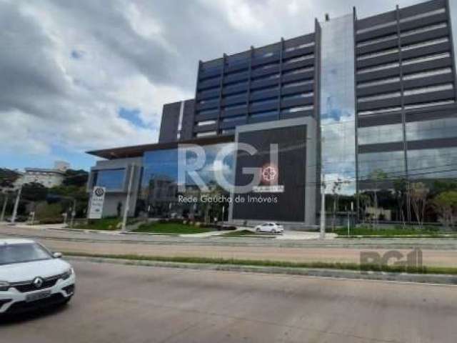 Sala comercial para locação no bairro Teresópolis, com aproximadamente 33,59m²  de área privativa, 01 banheiro. Portaria 24hs, elevadores, sala de reuniões, auditório, recepção e catracas. Localizado 