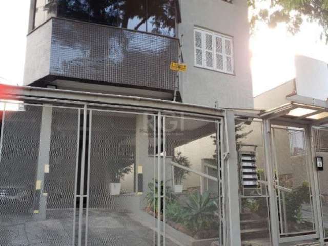 Excelente  apartamento na Vicente da Fontoura, amplo bem arejado,  totalmente mobiliado e equipado. &lt;BR&gt;2 dormitórios, 1 suíte, 3 splits. áera social com piso porcelanato e área íntima com lamin