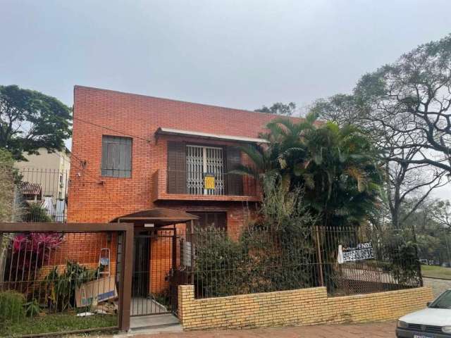 Apartamento em reforma para Locação no Bairro Santo Antônio - Porto Alegre&lt;BR&gt;&lt;BR&gt;*Reparos em finalização*&lt;BR&gt;Disponível para locação, este apartamento de 1 dormitórios está localiza