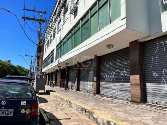 DEPÓSITO/PAVILHÃO/LOJÃO COM 1300 M2, NA AV. BENTO GONÇALVES. &lt;BR&gt;Possui área privativa de 1300m²,  sendo a loja com 980m² e o primeiro andar com 320m². &lt;BR&gt;O primeiro andar está alugado pa