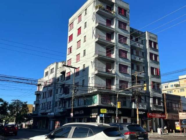 PRÉDIOS IDEAIS PARA RETROFITAR.&lt;BR&gt;2 PREDIOS INTEIROS COM 8 LOJAS E  28 APTOS,&lt;BR&gt;Av. Cristóvão esquina com a Dr. Timóteo. &lt;BR&gt;Possui lojas de 30 a 250m² + 28 apartamentos de 02 e 03