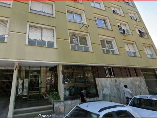 Apartamento com otima localização. Living para dois ambientes, um dormitório, cozinha, banheiro, área de serviço separada, gas central, Semi Mobiliado. Ao lado garagem para alugar. Com elevador, porta