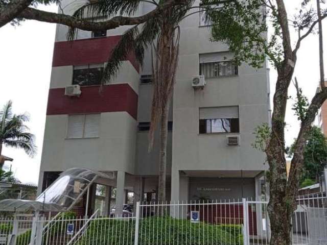 Apartamento 2 dormitórios, desocupado, com dep. de empregada, sala, cozinha, sacada com churrasqueira. Com garagem escriturada. Prédio com elevador, salão de festas. marque sua visita.