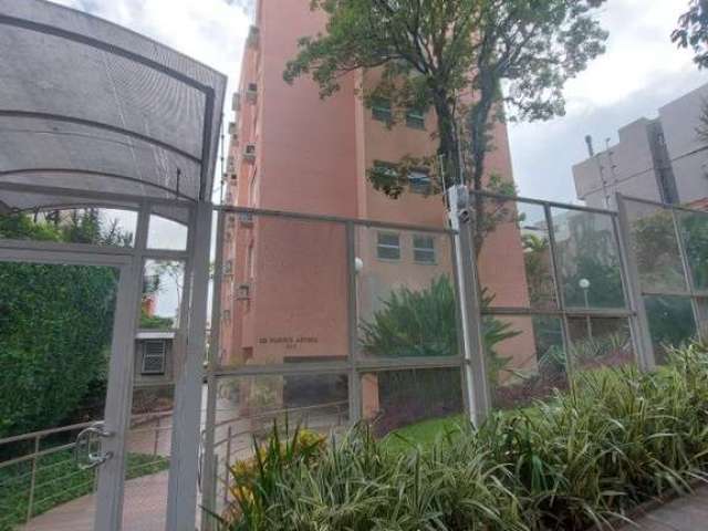 Apartamento de 3 dormitórios na Cabral próximo ao Zaffari e Colégio Leonardo da Vinci, com 113.39 m² privativos, 3 dorm. sendo 1 suíte, 2 elevadores, 2 vagas de garagens, banheiro social, Living para 