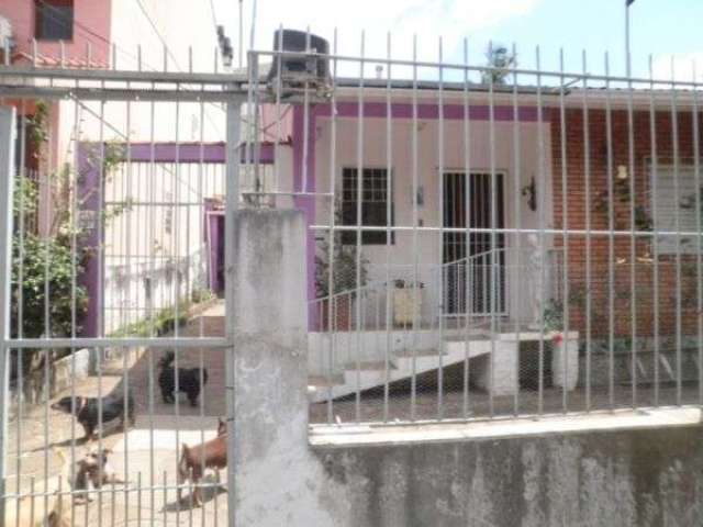 Casa 3 domitórios no bairro Chácara das Pedras em Porto Alegre: Excelente oportunidade, casa de alvenaria, 2 dormitórios mais edicula com 1 dormitório, 2 banheiros, totalizando 3 dormitórios, garagem 