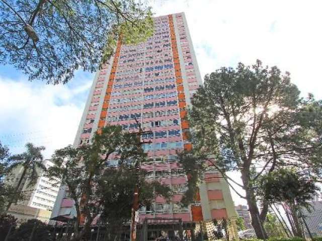 Apartamento 03 dormitórios,167,42mq privativos a venda no Edifício Império no Bairro Moinhos de Vento´- Magnífico apartamento totalmente reformado e atualizado, impecável, móveis sob medida, hidráulic