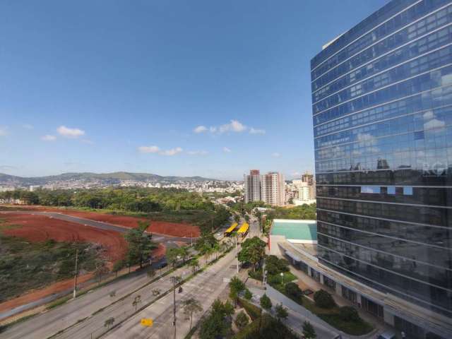 Sala comercial Trend Office Nova Carlos Gomes! De frente, andar alto, desocupada.