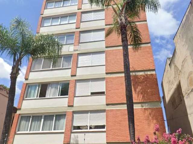 Belo apartamento com 103,71 m² de área privativa e área total real de 141,24 m², composto por 3 dormitórios, sendo um suíte, sala de estar, cozinha, 2 banheiros, área de serviço, área de circulação e 