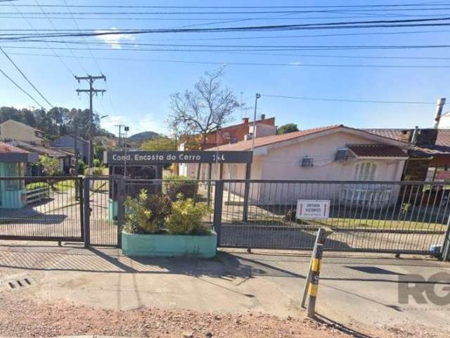 CASA TÉRREA EM CONDOMÍNIO FECHADO - 03 QUARTOS SENDO 01 SUITE - APROXIMADAMENTE 150M² DE ÁREA PRIVATIVA - 02 VAGAS DE ESTACIONAMENTO&lt;BR&gt;&lt;BR&gt;Casa térrea em condomínio para locação no Bairro