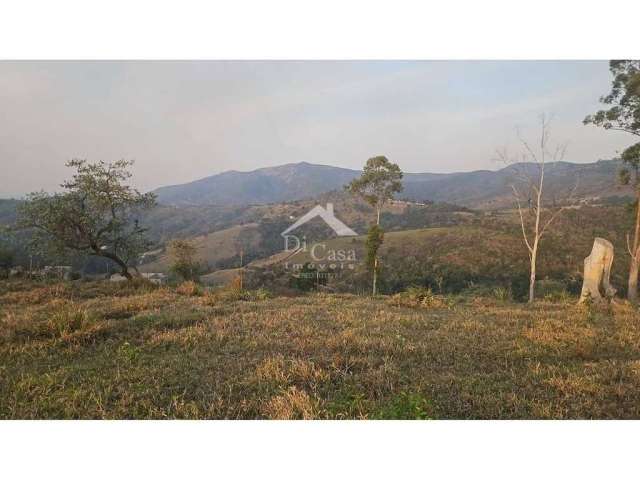 Área no Itapetinga com vista para a pedra grande