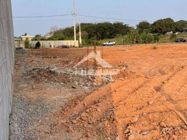 Terreno para a construção de um edifício residencial multifamiliar com 12 apartamentos