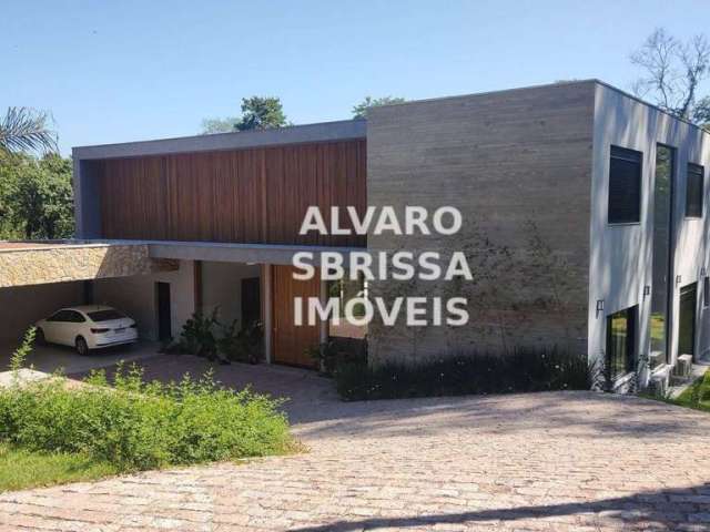 Casa ampla com arquitetura moderna à venda 3.000 m2  5 suítes no Condomínio Fazenda Vila Real em Itu SP -  Casa de alto padrão integrada a natureza