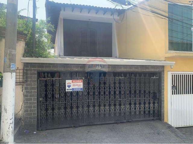 Casa para locação no Jardim das Flores, em excelente localização! Próxima Escola Objetivo, Fórum de Osasco e ao Clube ACM