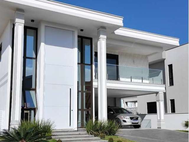 Casa de Alto Padrão com 4 suítes, à venda no bairro Rio Vermelho - Florianópolis/SC