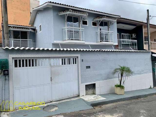 Casa em condomínio fechado com 4 quartos à venda em Jacarepaguá