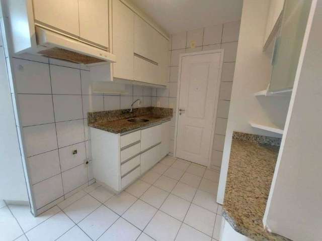 Apartamento à Venda com 3 Dormitórios (Suíte) + Garagem no Centro, Florianópolis !!