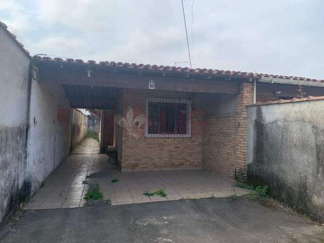 Casa à Venda no Bairro do Golfinho - Caraguatatuba!