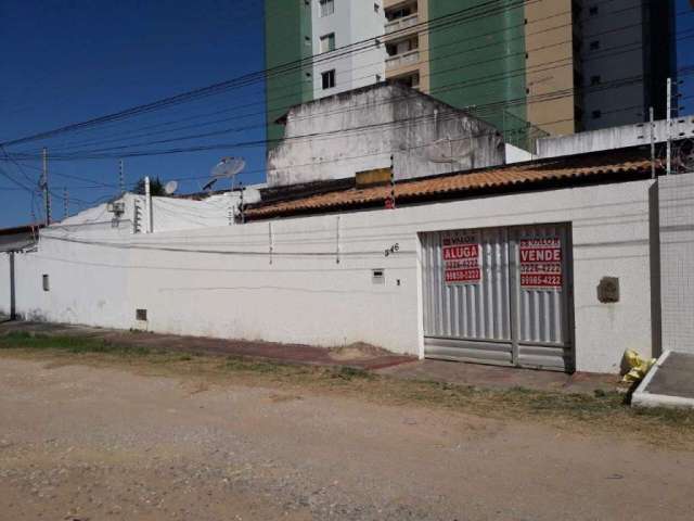 Casa à venda, 3 quartos, 1 suíte, 5 vagas, Jardins - Aracaju/SE