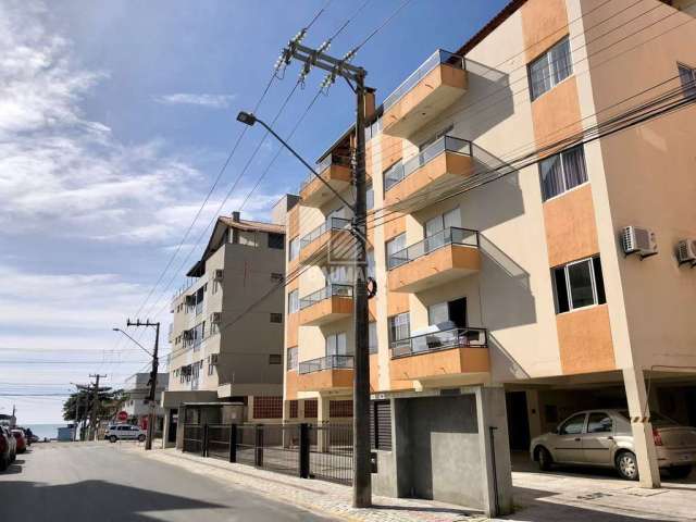 Apartamento com 2 quartos na praia de bombas