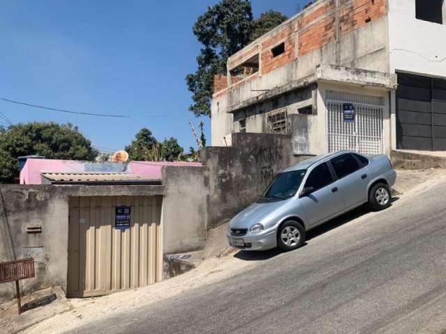 Ótima  Casa Residencial  R$350. Mil  - Bairro Nazaré - Contagem/ MG