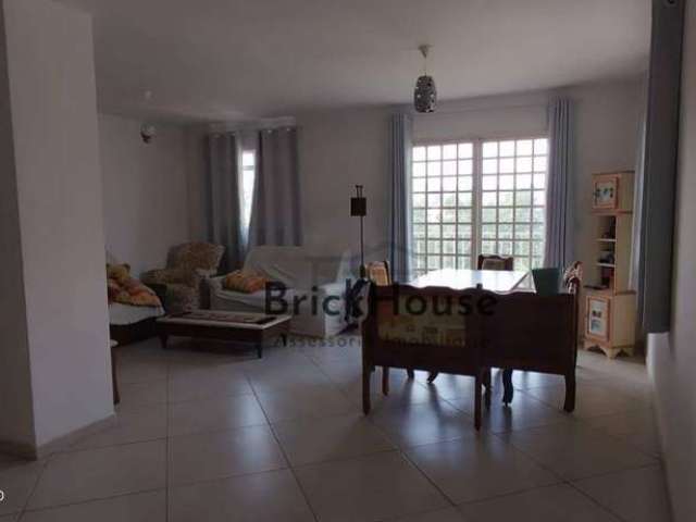 Casa com 4 dormitórios à venda, 180 m² por R$ 720.000,00 - Taboão - São Roque/SP