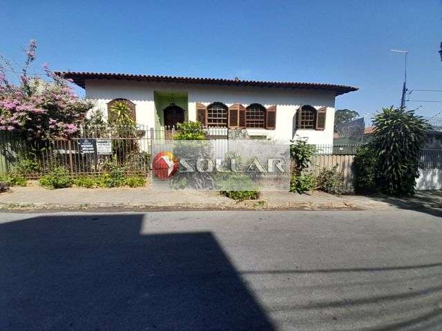 Casa com 4 quartos à venda em Itapoã, Belo Horizonte , 330 m2 por R$ 980.000