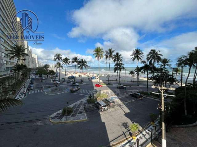 Apartamento à venda no Guarujá, na praia das Pitangueiras, Frente ao mar, 01 vaga de garagem e lazer.