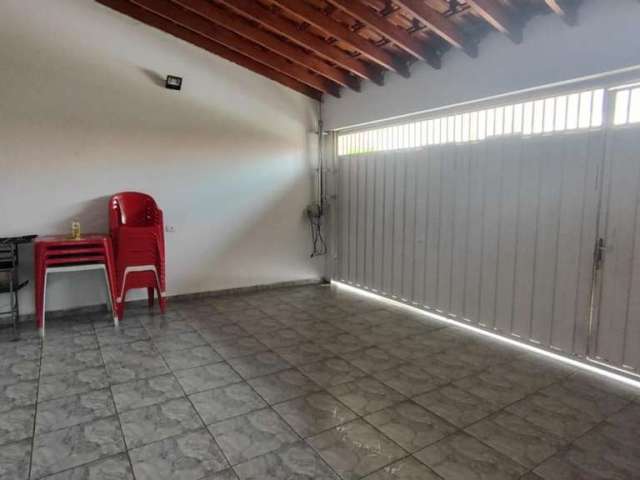 Casa para Venda em Salto, Laguna, 2 dormitórios, 1 suíte, 1 banheiro, 2 vagas