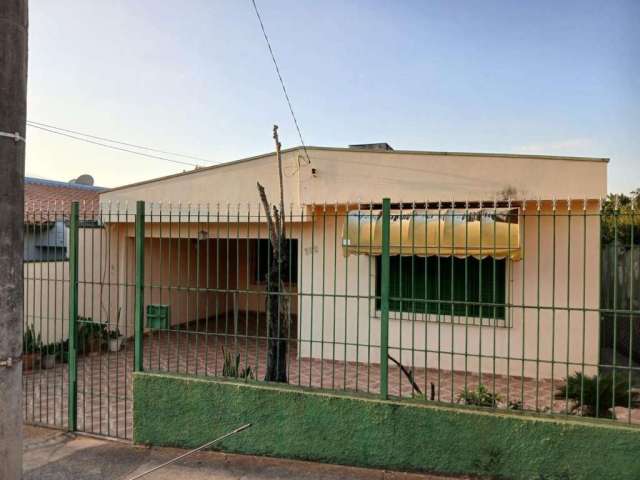 Casa para Venda em Salto, Vila Teixeira, 2 dormitórios, 1 banheiro, 2 vagas