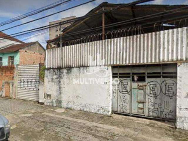 Terreno à venda, no bairro Vila Mathias em Santos