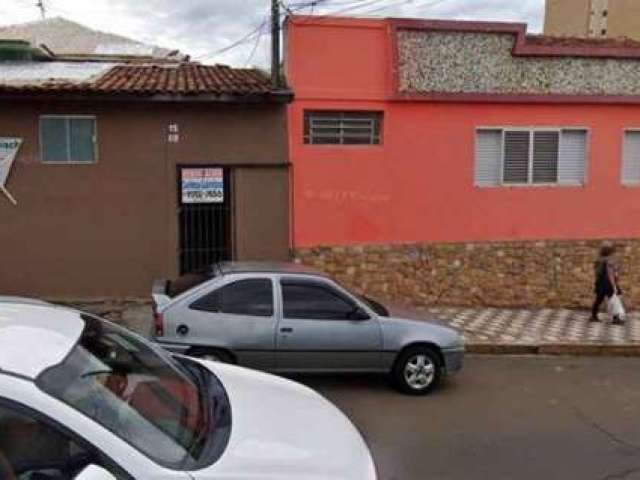 Excelente  residencia ampla muito bem localizada