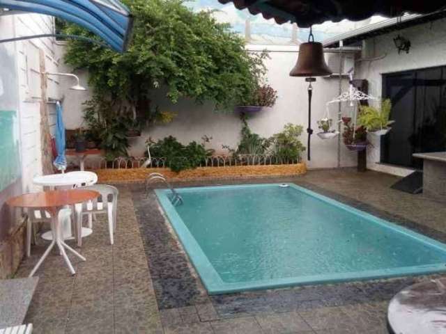 CASA em Vila Carolina, (Bauru) - SP