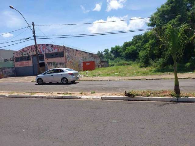 Terreno à venda na Avenida Pinheiro Machado, q 10, Jardim Rosa Branca, Bauru por R$ 270.000