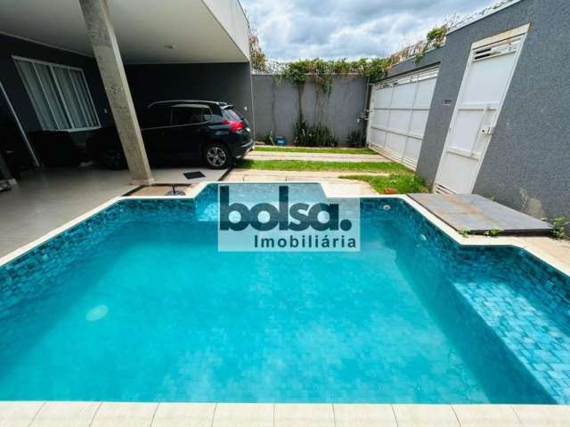 Linda casa com piscina em piratininga sp. ! !