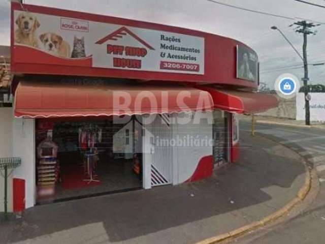 Casa com ponto comercial