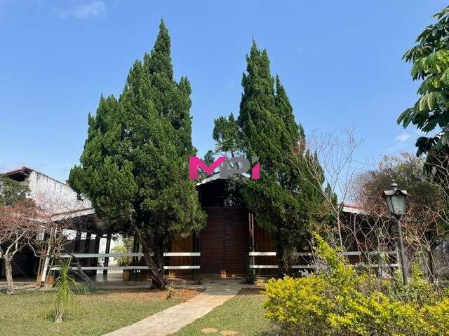 Casa a venda no condomínio tereza cristina - 188 metros - quintal gramado. prox as rodovias.